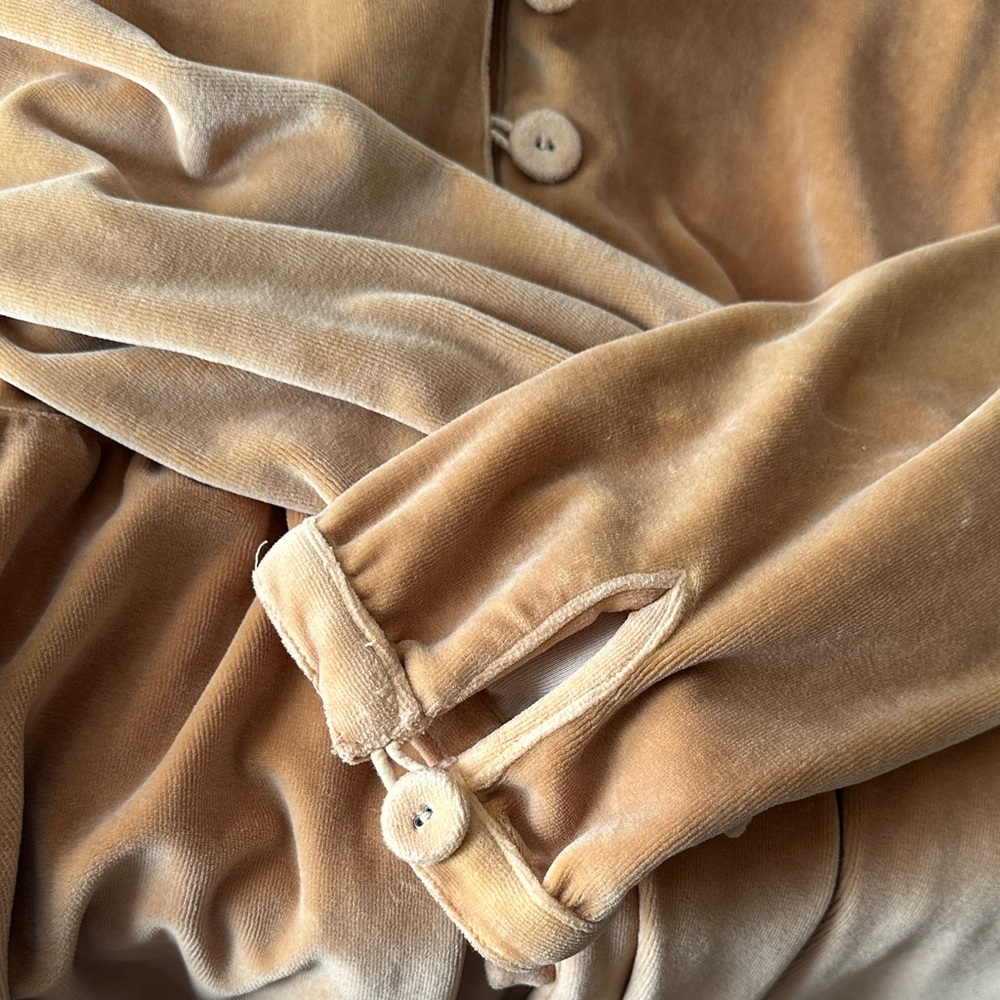 Tan Button-Up Velvet jacket - Picture 6 of 9